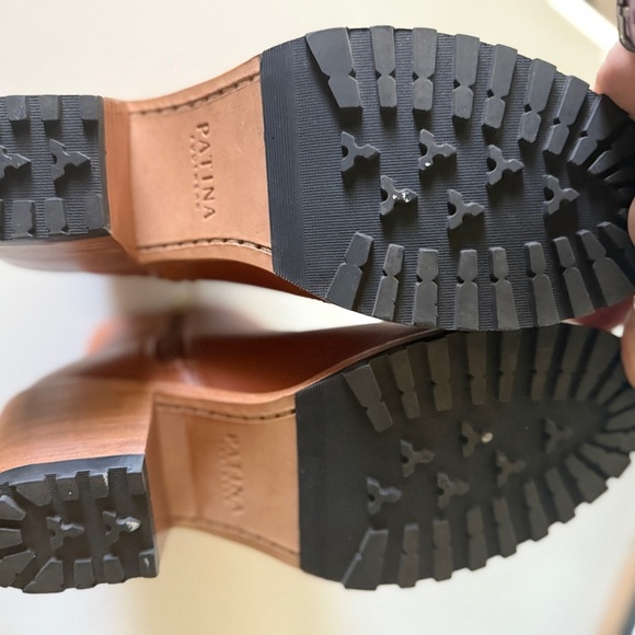 NWOB Portland Leather Patina Women's Tan Ankle Boots size 11 - Picture 8 of 9